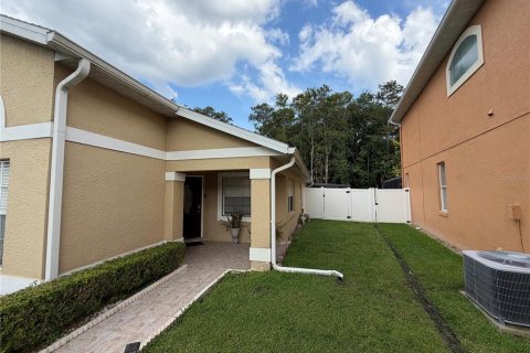 Villa ou maison à vendre à Kissimmee, Floride: 4 chambres, 171.03 m2 № 2227256 - photo 2