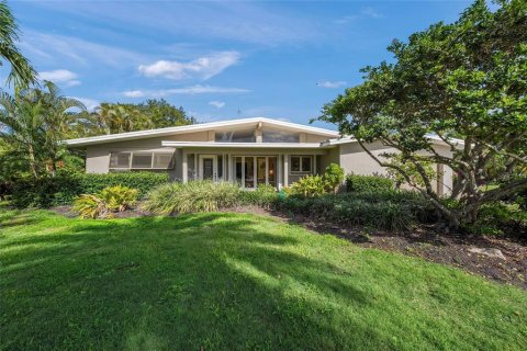 Casa en venta en Sarasota, Florida, 3 dormitorios, 308.81 m2 № 2295176 - foto 3