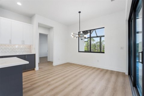 Купить виллу или дом в Порт-Шарлотт, Флорида 7 комнат, 192.4м2, № 2318863 - фото 13