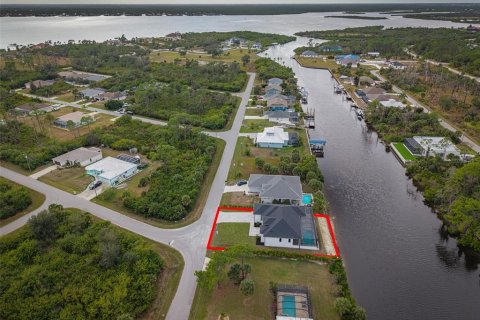 Купить виллу или дом в Порт-Шарлотт, Флорида 7 комнат, 192.4м2, № 2318863 - фото 2