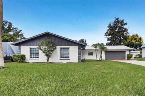 Villa ou maison à Lakeland, Floride 3 chambres, 155.8 m2 № 2407115