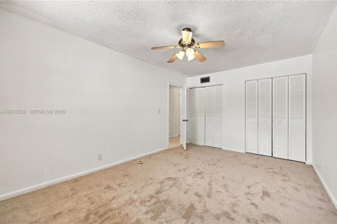 Touwnhouse à louer à Sunrise, Floride: 3 chambres, 156.08 m2 № 2402208 - photo 14