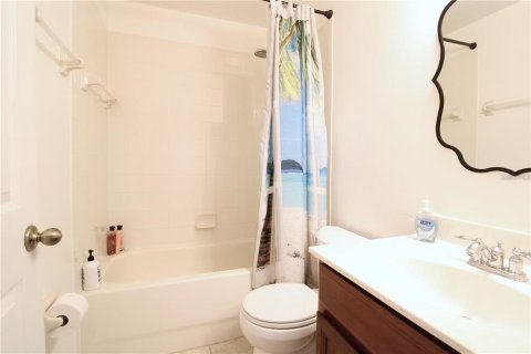 Снять в аренду таунхаус в Орландо, Флорида 3 спальни, 128.76м2, № 1647805 - фото 20