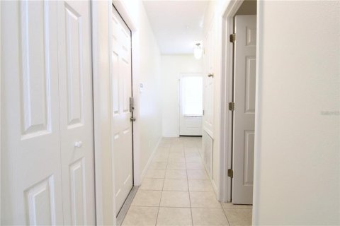 Снять в аренду таунхаус в Орландо, Флорида 3 спальни, 128.76м2, № 1647805 - фото 12