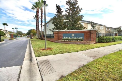 Снять в аренду таунхаус в Орландо, Флорида 3 спальни, 128.76м2, № 1647805 - фото 3