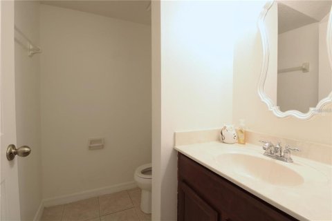 Снять в аренду таунхаус в Орландо, Флорида 3 спальни, 128.76м2, № 1647805 - фото 13