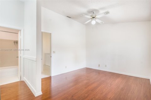 Touwnhouse à vendre à Coconut Creek, Floride: 2 chambres, 124.77 m2 № 2089066 - photo 25