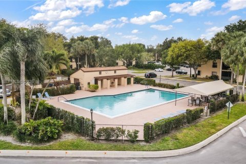 Touwnhouse à vendre à Coconut Creek, Floride: 2 chambres, 124.77 m2 № 2089066 - photo 7