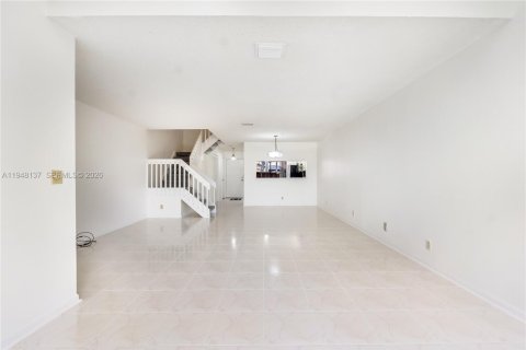 Touwnhouse à vendre à Coconut Creek, Floride: 2 chambres, 124.77 m2 № 2089066 - photo 17