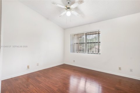 Touwnhouse à vendre à Coconut Creek, Floride: 2 chambres, 124.77 m2 № 2089066 - photo 24