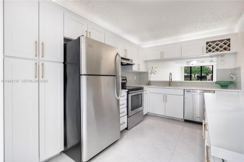 Touwnhouse à vendre à Coconut Creek, Floride: 2 chambres, 124.77 m2 № 2089066 - photo 21