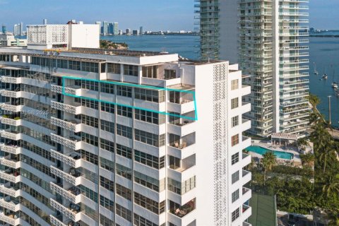 Condominio en venta en Miami Beach, Florida, 2 dormitorios, 130.34 m2 № 1875451 - foto 16