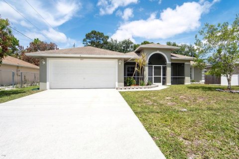 House in Port St. Lucie, Florida 3 bedrooms, 165.37 sq.m. № 2083279 - photo 28