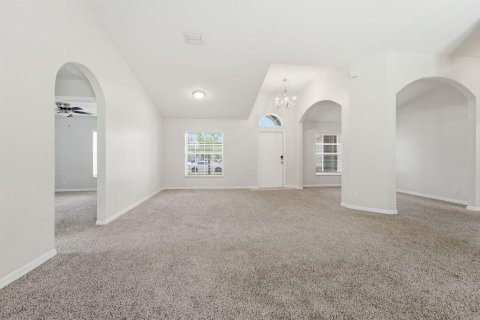 House in Port St. Lucie, Florida 3 bedrooms, 165.37 sq.m. № 2083279 - photo 7