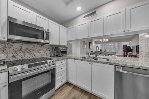 Condo in Davie, Florida, 2 bedrooms № 2352746
