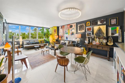 Condo in Miami Beach, Florida, 1 bedroom № 1932695 - photo 3