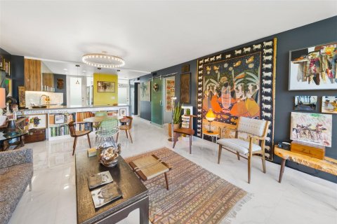 Condo in Miami Beach, Florida, 1 bedroom № 1932695 - photo 5