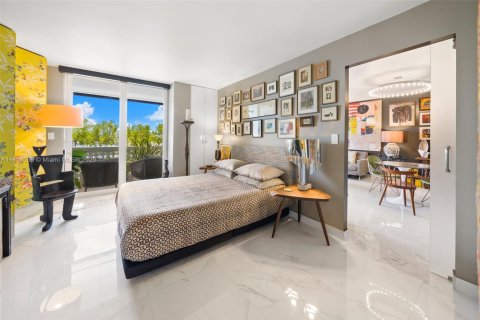 Condo in Miami Beach, Florida, 1 bedroom № 1932695 - photo 12