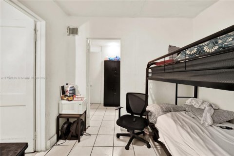 Commercial property in Miami, Florida 200.67 sq.m. № 1714080 - photo 11