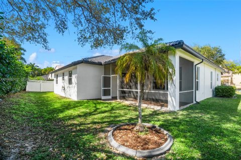 Casa en venta en Coral Springs, Florida, 5 dormitorios, 239.41 m2 № 2030579 - foto 22