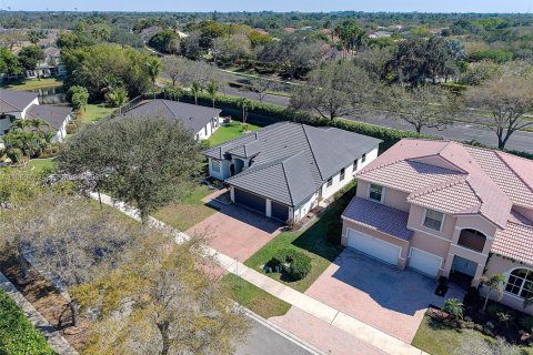 Casa en venta en Coral Springs, Florida, 5 dormitorios, 239.41 m2 № 2030579 - foto 24