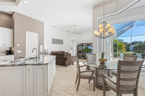Villa ou maison à vendre à University Park, Floride: 3 chambres, 311.78 m2 № 2418397 - photo 13