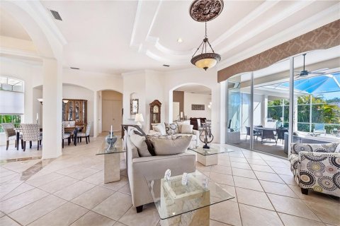 Villa ou maison à vendre à University Park, Floride: 3 chambres, 311.78 m2 № 2418397 - photo 9
