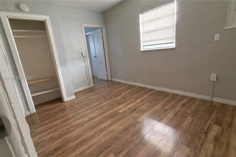 Villa ou maison à louer à Lake Worth, Floride: 3 chambres, 180.97 m2 № 1996405 - photo 14