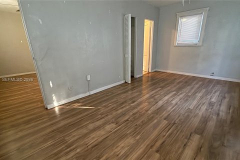 Villa ou maison à louer à Lake Worth, Floride: 3 chambres, 180.97 m2 № 1996405 - photo 8