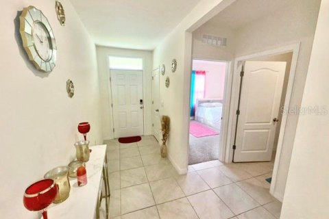 House in Sanford, Florida 4 bedrooms, 169.45 sq.m. № 2267517 - photo 2