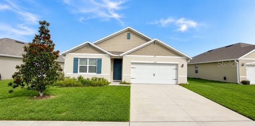 House in Sanford, Florida 4 bedrooms, 169.45 sq.m. № 2267517
