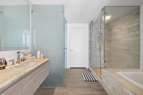 Condominio en venta en Miami, Florida, 2 dormitorios, 98.48 m2 № 2021445 - foto 20