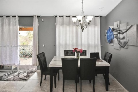 Villa ou maison à vendre à Lehigh Acres, Floride: 3 chambres № 1965629 - photo 14