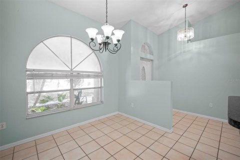 Villa ou maison à vendre à Palm Bay, Floride: 3 chambres, 149.67 m2 № 2289777 - photo 4