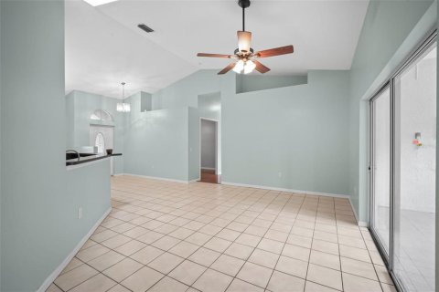 Villa ou maison à vendre à Palm Bay, Floride: 3 chambres, 149.67 m2 № 2289777 - photo 14