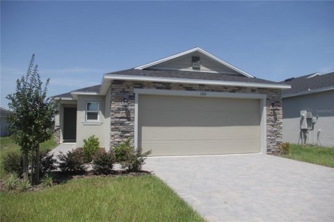 House in Lake Wales, Florida 3 bedrooms, 140.38 sq.m. № 1871105 - photo 1