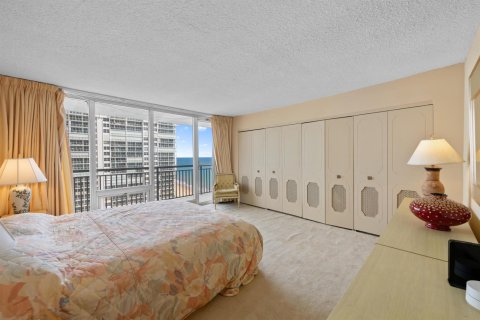 Condo in Fort Lauderdale, Florida, 2 bedrooms  № 2406116 - photo 22