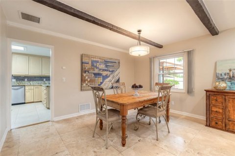 House in Daytona Beach, Florida 4 bedrooms, 225.47 sq.m. № 1786204 - photo 16