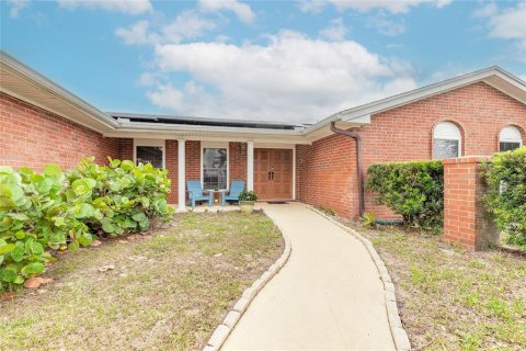House in Daytona Beach, Florida 4 bedrooms, 225.47 sq.m. № 1786204 - photo 4