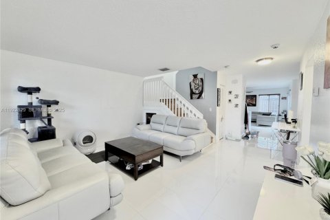 Villa ou maison à vendre à Davie, Floride: 4 chambres, 175.21 m2 № 1976611 - photo 6