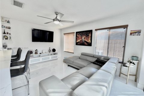 Villa ou maison à vendre à Davie, Floride: 4 chambres, 175.21 m2 № 1976611 - photo 15