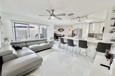 Villa ou maison à vendre à Davie, Floride: 4 chambres, 175.21 m2 № 1976611 - photo 16