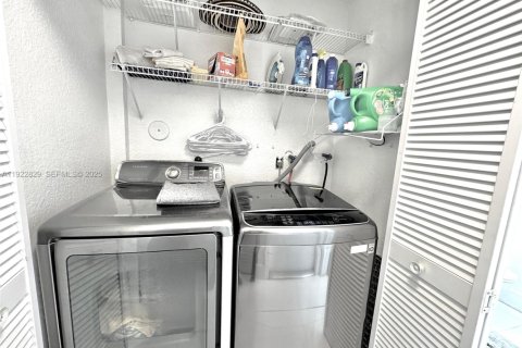 Villa ou maison à vendre à Davie, Floride: 4 chambres, 175.21 m2 № 1976611 - photo 19