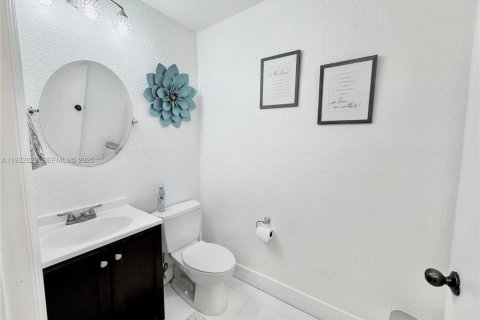 Villa ou maison à vendre à Davie, Floride: 4 chambres, 175.21 m2 № 1976611 - photo 18