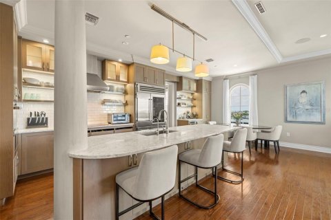 Condo in Tampa, Florida, 4 bedrooms  № 1787803 - photo 14