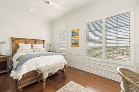 Condo in Tampa, Florida, 4 bedrooms  № 1787803 - photo 29
