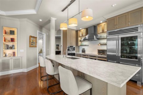 Condo in Tampa, Florida, 4 bedrooms  № 1787803 - photo 13