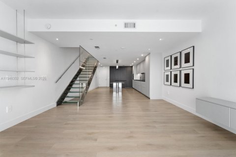 Apartamento en alquiler en Aventura, Florida, 2 dormitorios, 164.62 m2 № 2003203 - foto 16