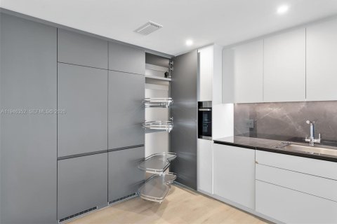 Apartamento en alquiler en Aventura, Florida, 2 dormitorios, 164.62 m2 № 2003203 - foto 11