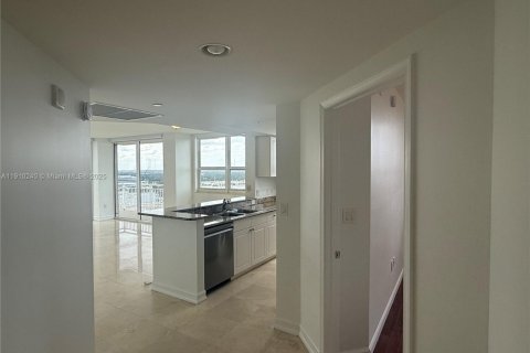 Copropriété à louer à Aventura, Floride: 2 chambres, 115.66 m2 № 1966440 - photo 3